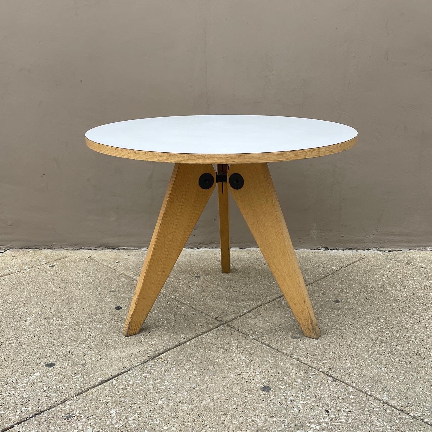 Gueridon Table by Jean Prouvé for Vitra