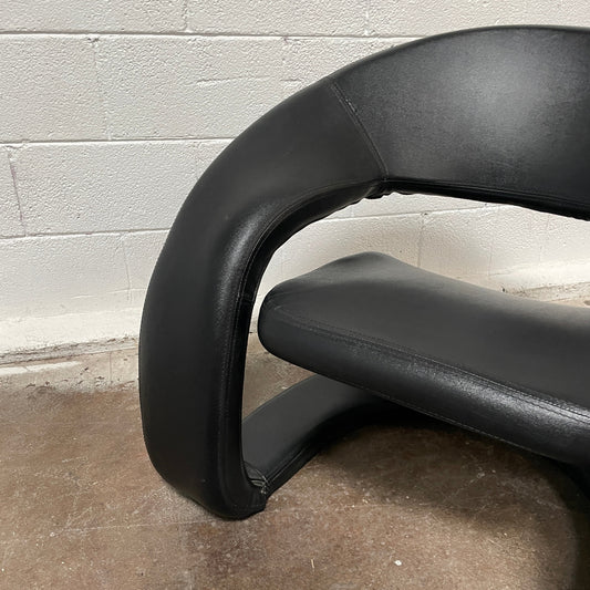 Jaymar Tongue Chair in Black