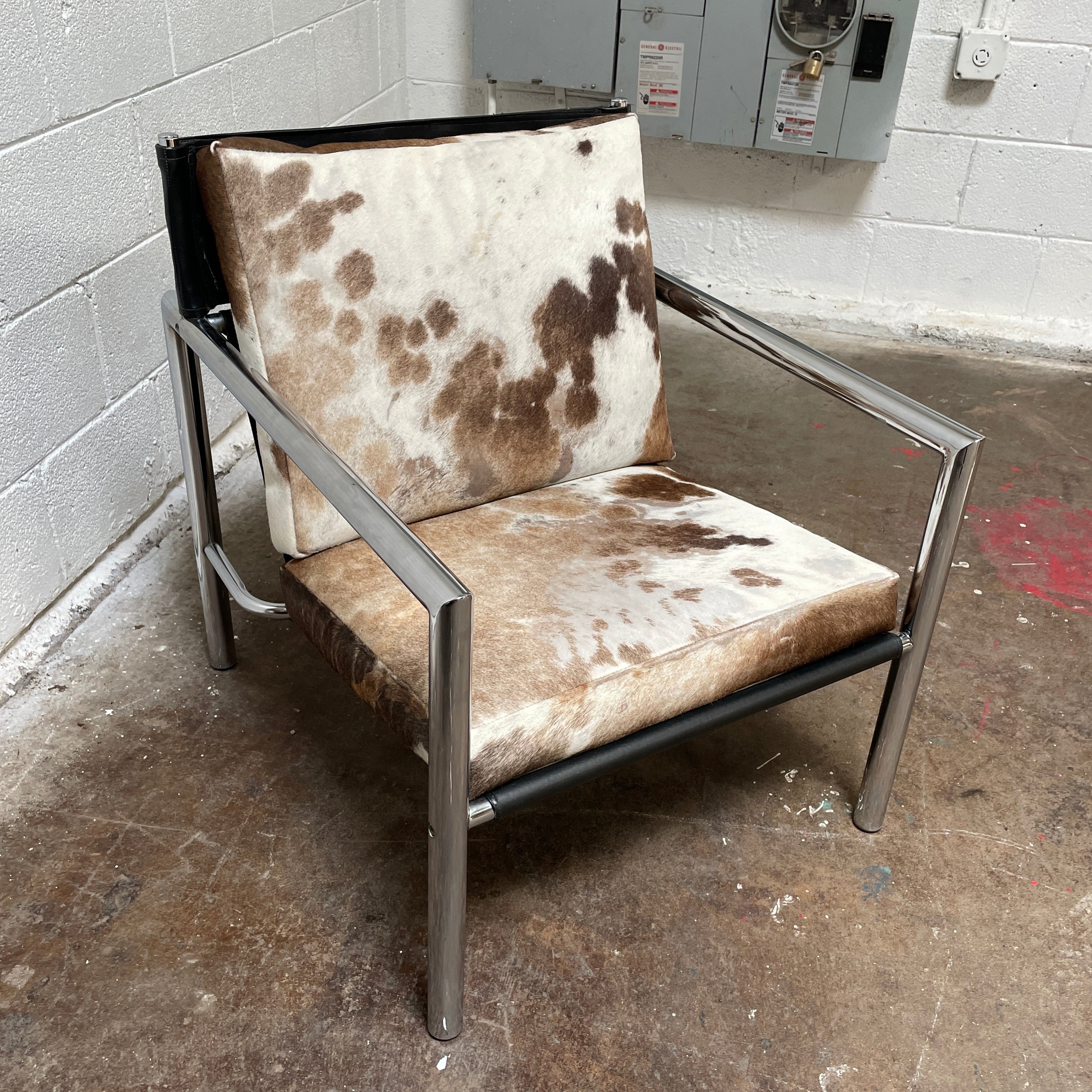 Cowhide Tubular Chrome Chair