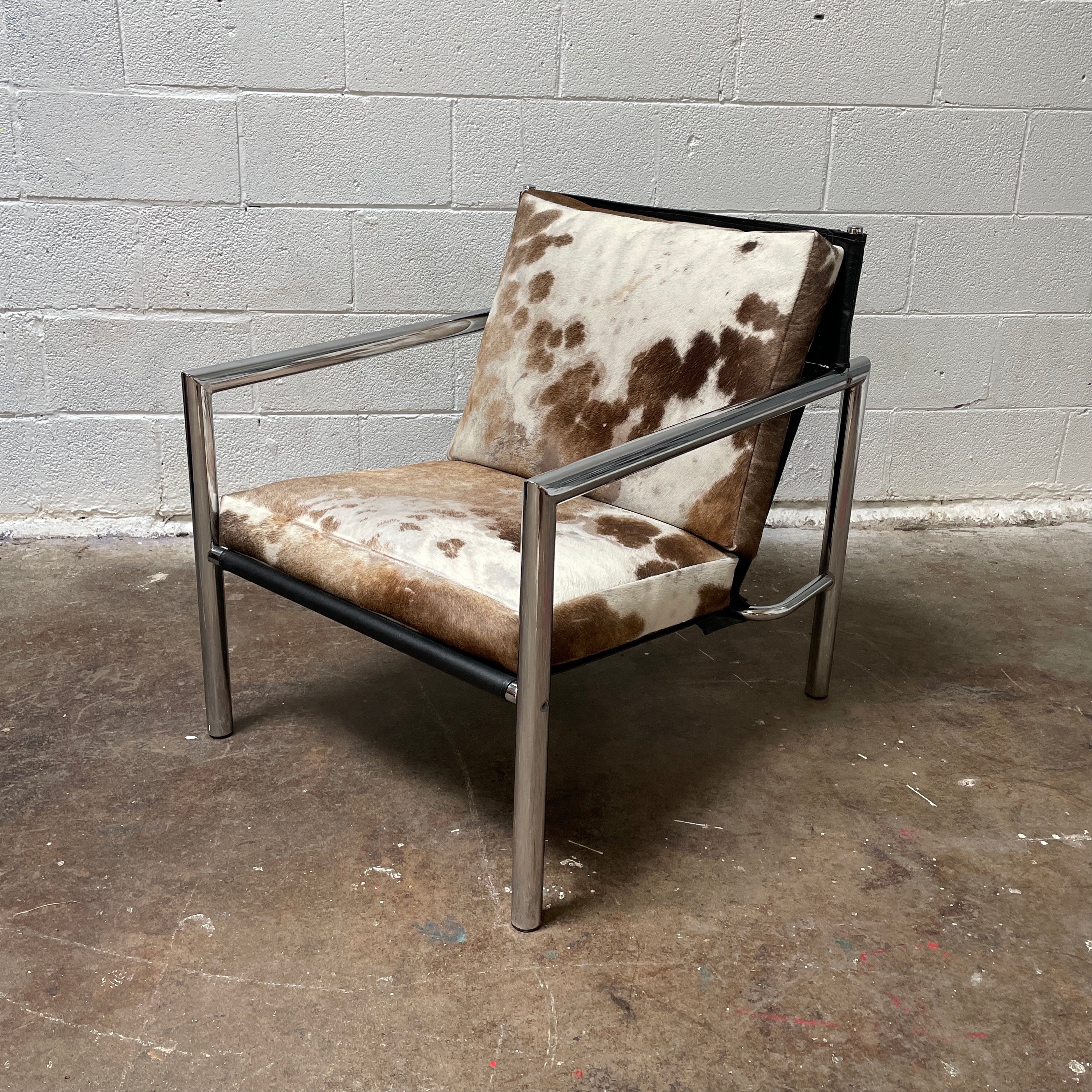 Cowhide Tubular Chrome Chair